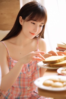 德凯奥特曼免费观看